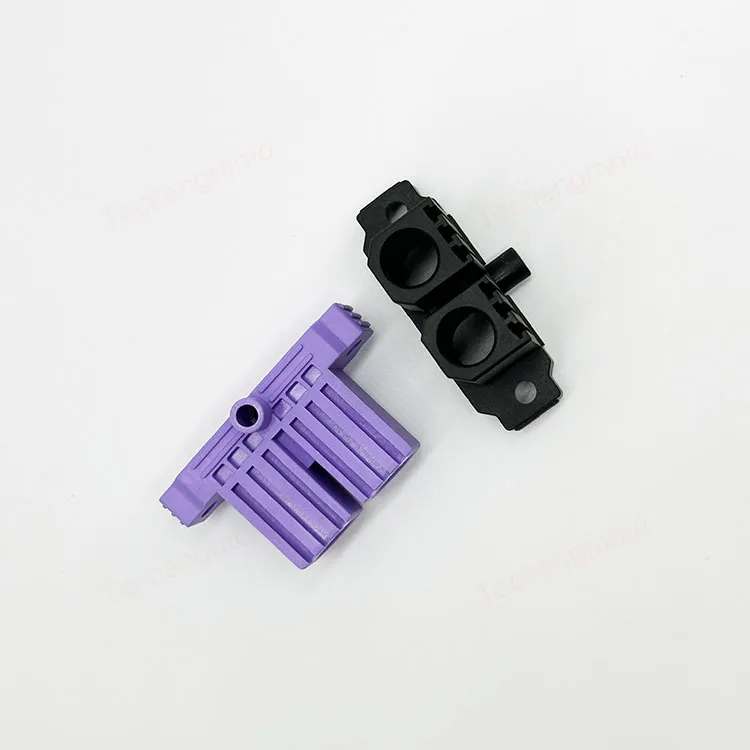 特诚科技PA66精密注塑件实拍 1